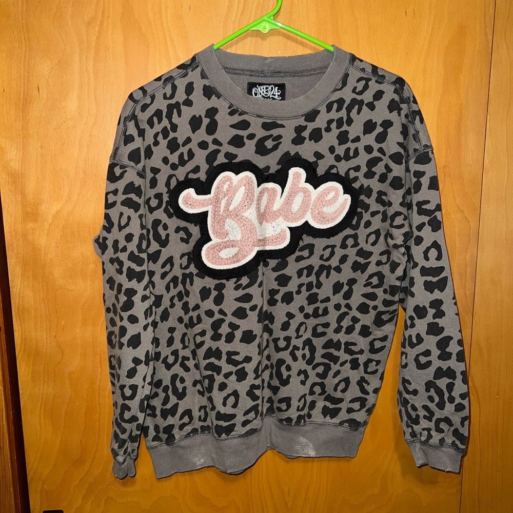 Leopard babe sweatshirt S